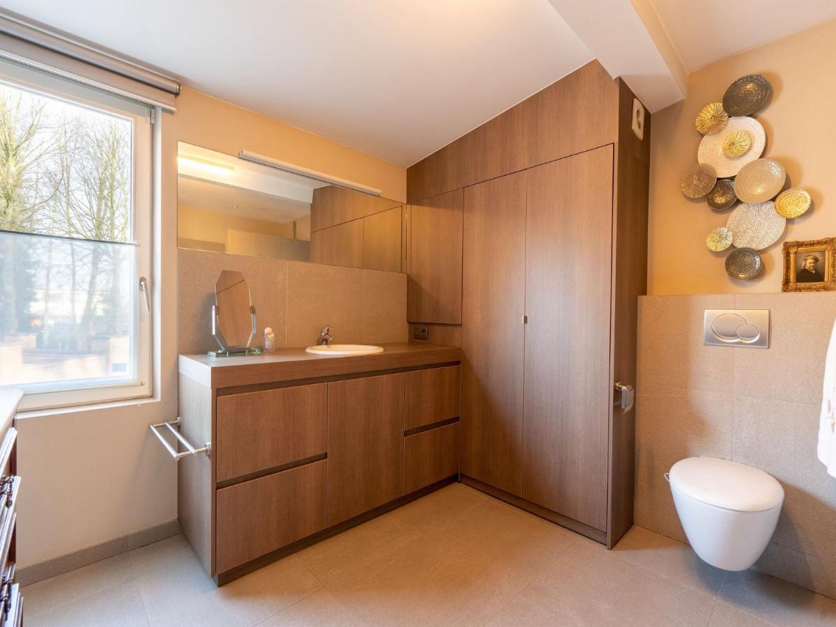 Apartment In Kruibeke At Wissekerke Castle 외부 사진